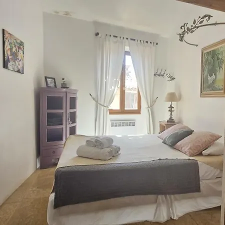 Authentic Old Duplex With Seaview Terrace Apartamento *