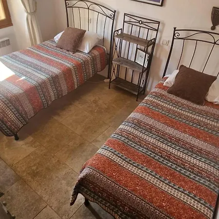 Lejlighed Authentic Old Duplex With Seaview Terrace *