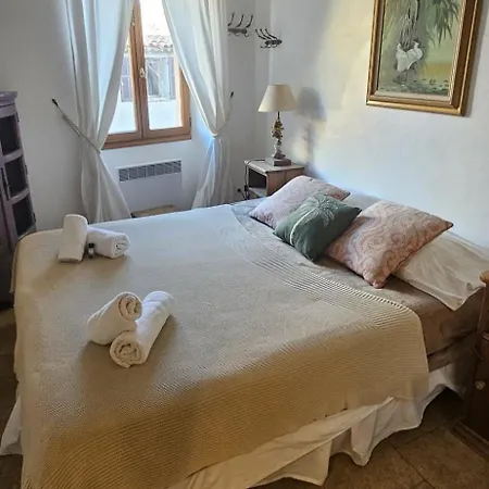 Authentic Old Duplex With Seaview Terrace * Antibes